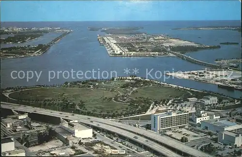 Miami Beach Fliegeraufnahme Bicentennial Park and Biscayne Bay Kat. Miami Beach