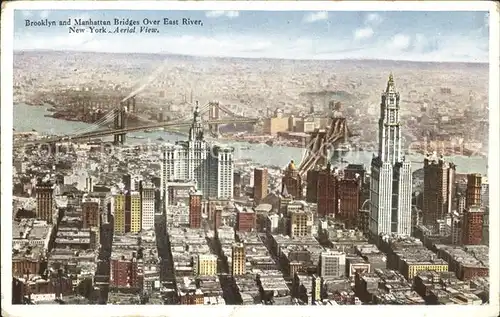 New York City Fliegeraufnahme Brooklyn and Manhattan Bridges East River / New York /