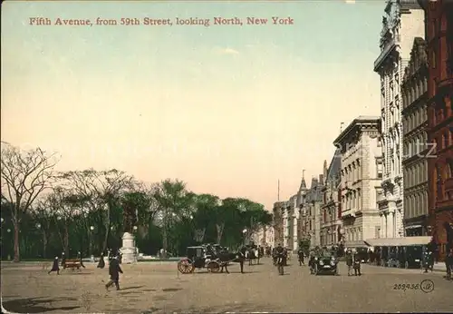 New York City Fifth Avenue Monument / New York /