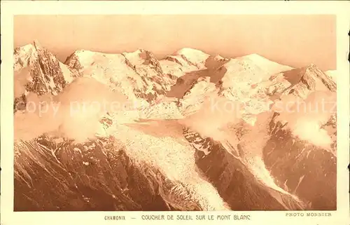 Chamonix Coucher de Soleil sur le Mont Blanc Sonnenuntergang Kat. Chamonix Mont Blanc