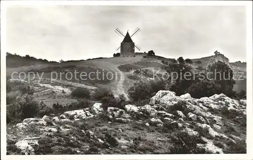 Fontvieille Paysage sur le moulin de Daudet Windm?hle Kat. Fontvieille