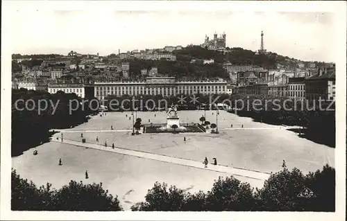 Lyon France Place Bellecour et coteau de Fourviere Monument Kat. Lyon