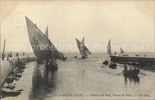 Palavas les Flots Herault Entree du Port Bateau de Peche Kat. Palavas les Flots