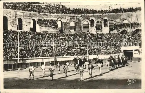 Nimes Course de Taureaux aux Arenes romaines Stierkampfarena Kat. Nimes