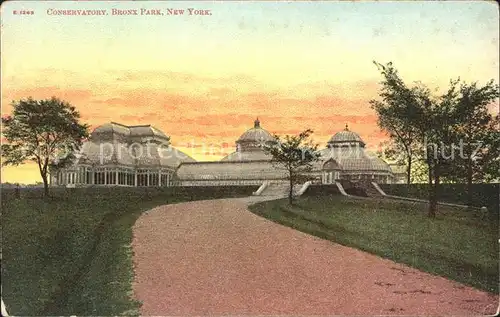 New York City Conservatory Bronx Park / New York /