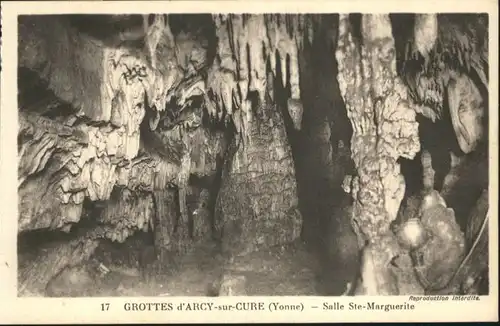 Arcy-sur-Cure Yonne Hoehle Grotte Salle St. Marguerite * / Arcy-sur-Cure /Arrond. d Auxerre