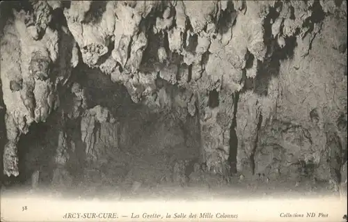 Arcy-sur-Cure Yonne Hoehle Grotte Salle Mille Colonnes * / Arcy-sur-Cure /Arrond. d Auxerre