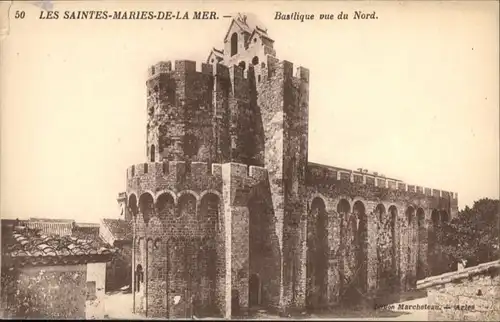 Saintes-Maries-de-la-Mer Saintes-Maries-de-la-Mer Basilique Basilika * /  /