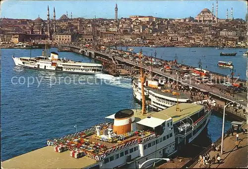 Istanbul Constantinopel Galata-Bruecke neue Moschee Sueleymaniye Dampfer / Istanbul /