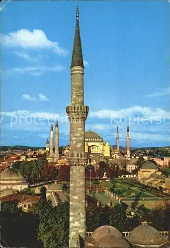 Istanbul Constantinopel Sultanahmet minarest Blaue Moschee / Istanbul /