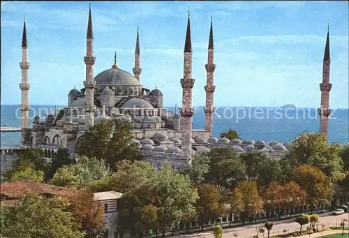 Istanbul Constantinopel Sultanahmet Camii Blue Mosque  / Istanbul /