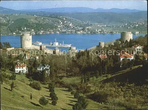 Istanbul Constantinopel Burg Bosphorus Schiff / Istanbul /