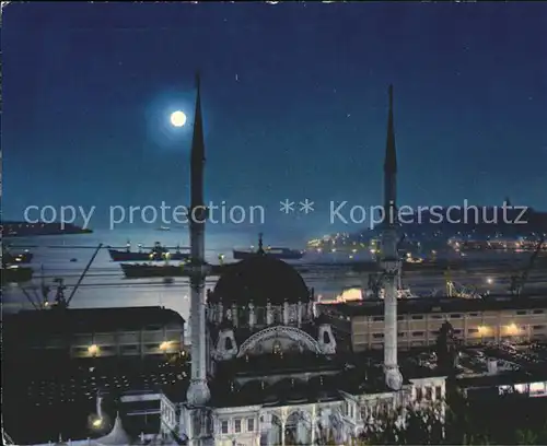 Istanbul Constantinopel Moschee Schiffe / Istanbul /