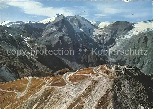 Grossglockner Hochalpenstrasse Parkplatz Edelweissspitze Fuschertoerl Fliegeraufnahme Kat. Heiligenblut