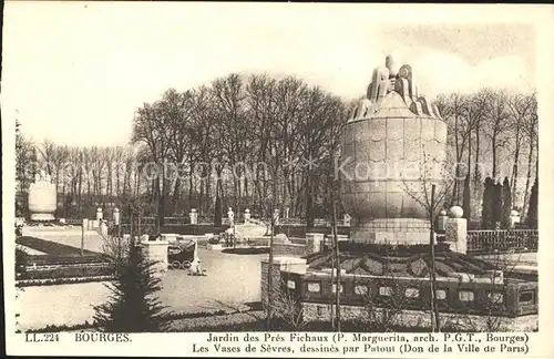 Bourges Jardin des Pres Fichaux Vases de Sevres Kat. Bourges
