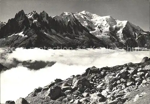 Chamonix La chaine du Mont Blanc vue du Lac Blanc Nebelmeer Kat. Chamonix Mont Blanc