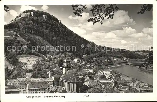 Koenigstein Saechsische Schweiz Stadtbild mit Kirche und Festung Elbe Kat. Koenigstein Saechsische Schweiz