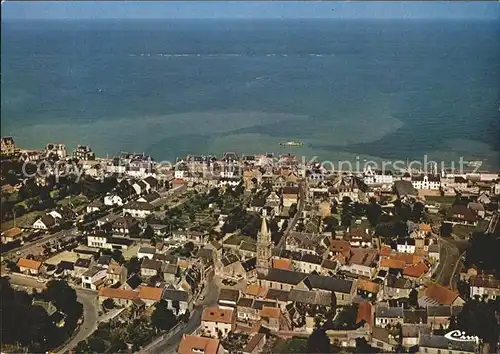 Arromanches les Bains Plage du Debarquement Le Bourg Vue aerienne Kat. Arromanches les Bains