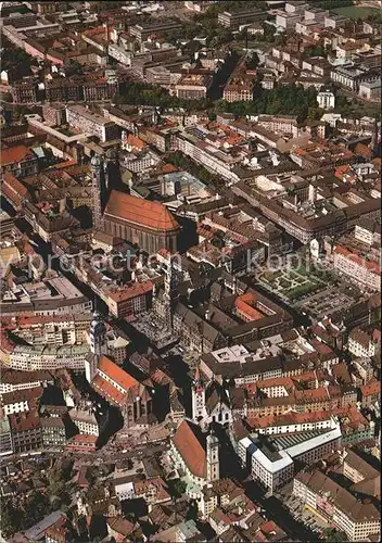 Muenchen Stadtzentrum Rathaus Marienplatz Frauenkirche St. Peter  Kat. Muenchen