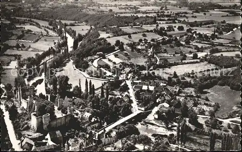 Angles sur l Anglin Ruines du Chateau et Vallee de l Anglin vue aerienne Kat. Angles sur l Anglin