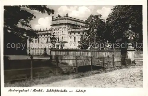 Ludwigslust Schlossbruecke und Schloss Kat. Ludwigslust
