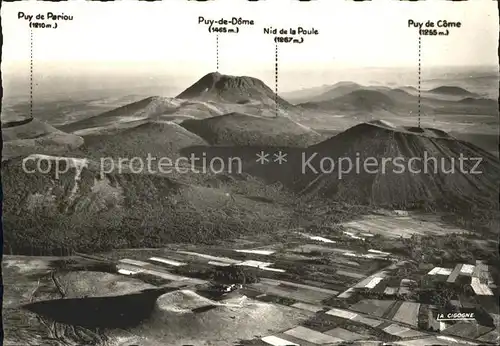 Puy de Dome et la Chaine des Domes vue aerienne Kat. Neuville