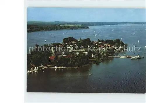 Fraueninsel Chiemsee mit Kloster Frauenwoerth Fliegeraufnahme Kat. Chiemsee