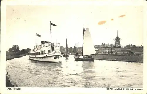 Harderwijk Bedrijvigheid in de Haven Schiff Segelboot Kat. Harderwijk