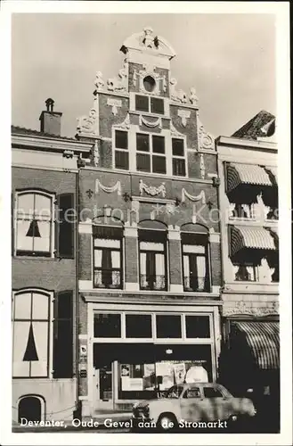 Deventer Oude Gevel aan de Stromarkt Giebel Kat. Deventer