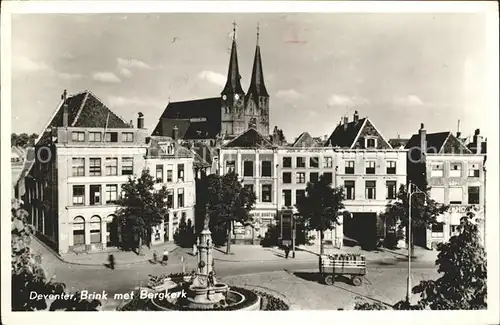 Deventer Brink met Bergkerk Brunnen Kirche Kat. Deventer