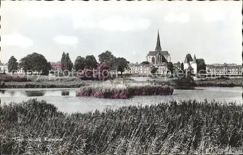 Kampen Niederlande Gezicht met Kerk Uferpartie am Wasser / Kampen /