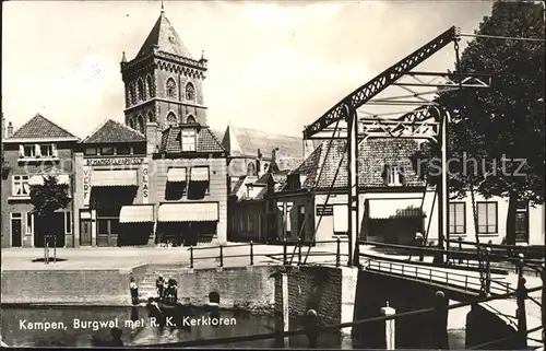 Kampen Niederlande Burgwal met RK Kerktoren Zugbruecke / Kampen /