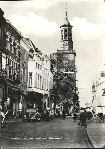 Kampen Niederlande Oudestraat met Nieuwe Toren / Kampen /