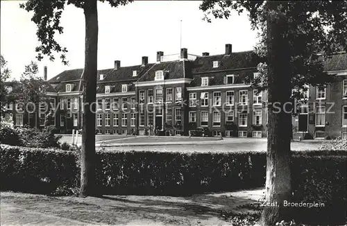 Zeist Broederplein Kat. Zeist