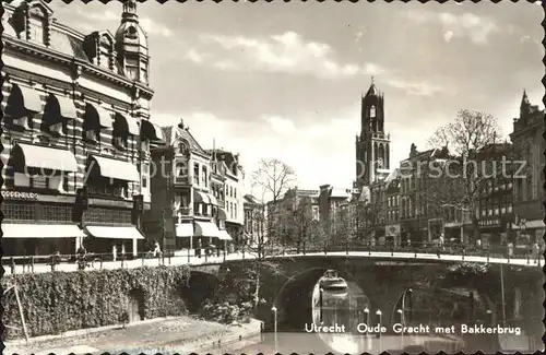 Utrecht Oude Gracht met Bakkerbrug Kat. Utrecht