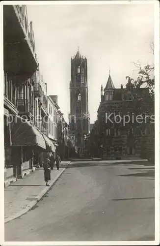 Utrecht Zadelstraat met Domtoren Kat. Utrecht