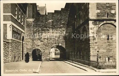 Maastricht Onder de Bogen Kat. Maastricht