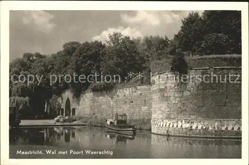 Maastricht Wal met Poort Waerachtig Kat. Maastricht