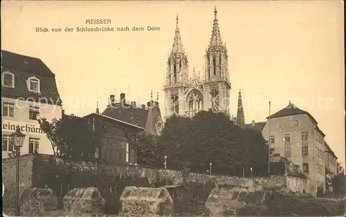 Meissen Elbe Sachsen Blick von der Schlossbruecke nach dem Dom Kat. Meissen