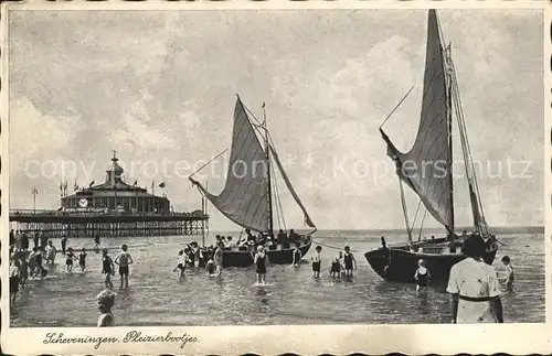 Scheveningen Pleizierbootjes Kat. Scheveningen