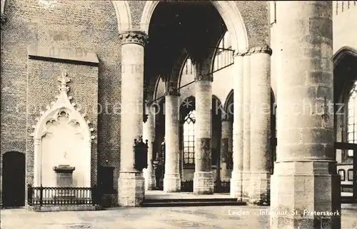 Leiden Interieur St Preterskerk Kat. Leiden