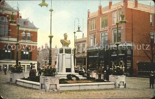 Apeldoorn Marktplein Monument Willem  Kat. Apeldoorn