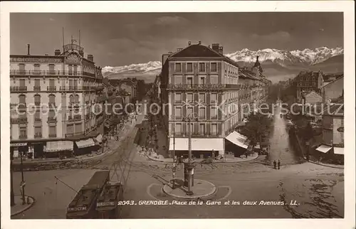 Grenoble Place de la Gare et les deux Avenues Alpes Kat. Grenoble