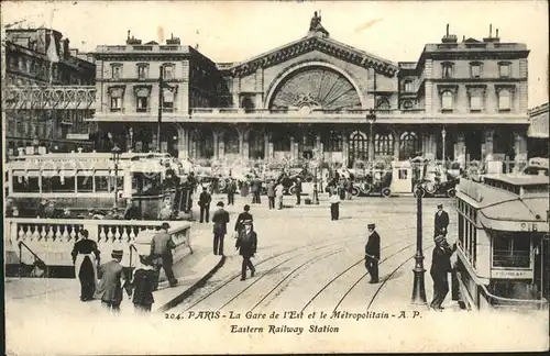 Paris Gare de l Est et le Metropolitain Kat. Paris