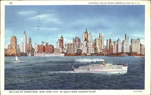 New York City Skyline Downtown as seen from Hudson River Steamer Skyscraper / New York /