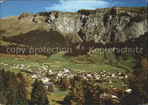 Flims Dorf mit Flimserstein Kat. Flims Dorf