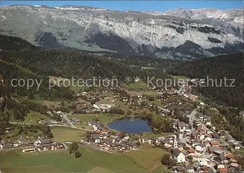 Laax Fliegeraufnahme gegen Flimserstein Kat. Laax