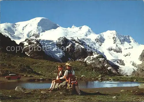 Sustenpass Trachtenkinder mit Gwaechtenhorn und Tierberge Kat. Susten