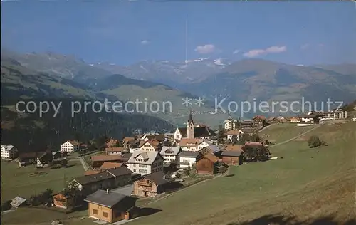 Meierhof Surselva Ortsansicht mit Glarnerberge Kat. Meierhof Obersaxen