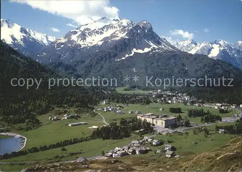 Maloja GR mit Piz Salacina / Maloja Graubuenden /Bz. Maloja